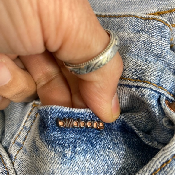 Billabong Shorts Reckless Women Sz 5 Laced front denim distressed denim … - Picture 3 of 11